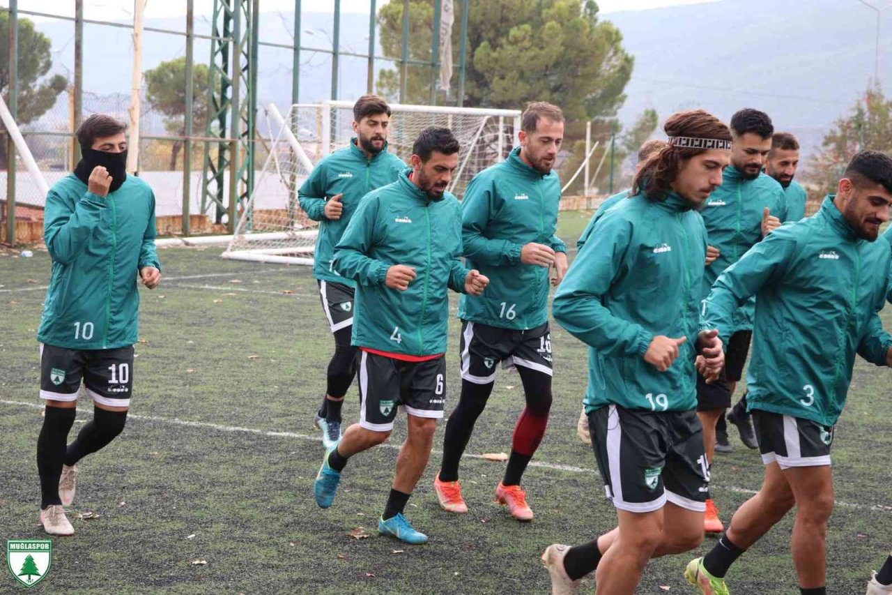 Ermaş Muğlaspor Davutlarspor maçına hazırlanıyor