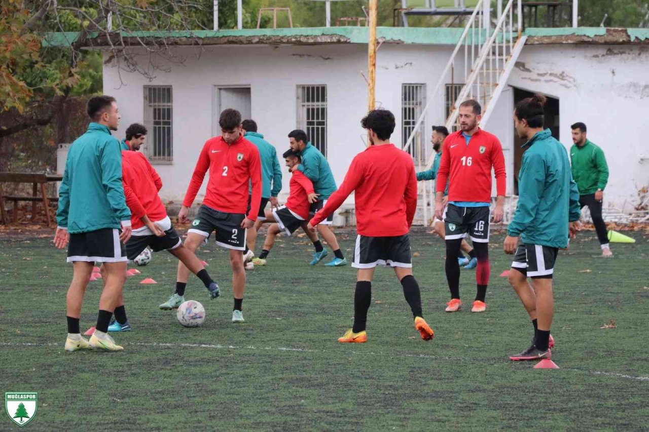 Ermaş Muğlaspor Davutlarspor maçına hazırlanıyor