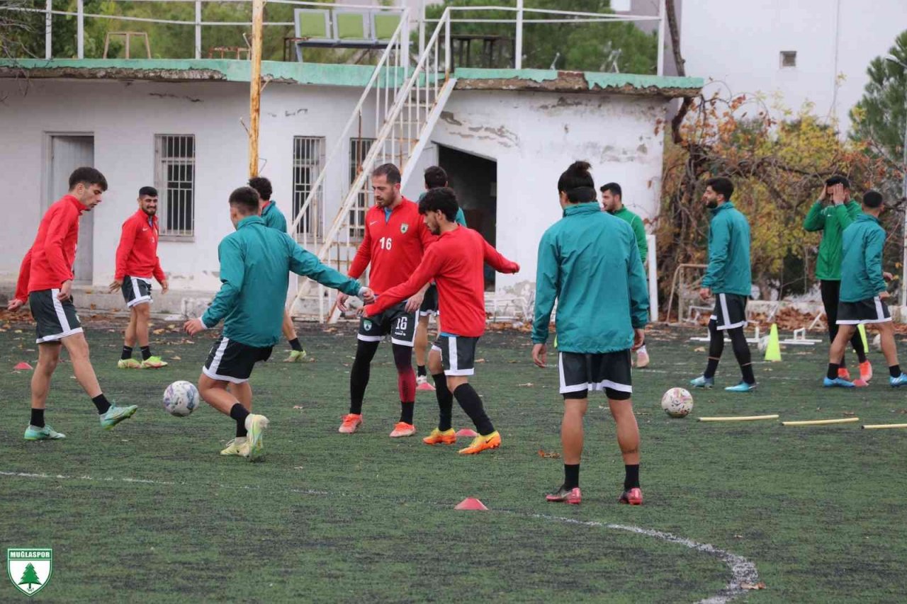Ermaş Muğlaspor Davutlarspor maçına hazırlanıyor