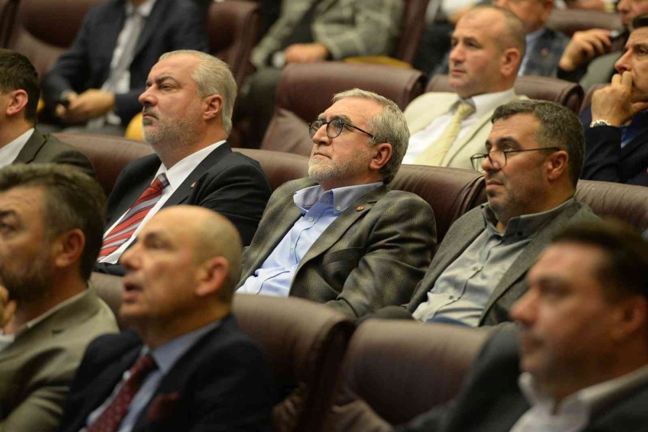 İbrahim Burkay: “Bursa üretim ve ihracatçı kimliğini korumak zorunda”