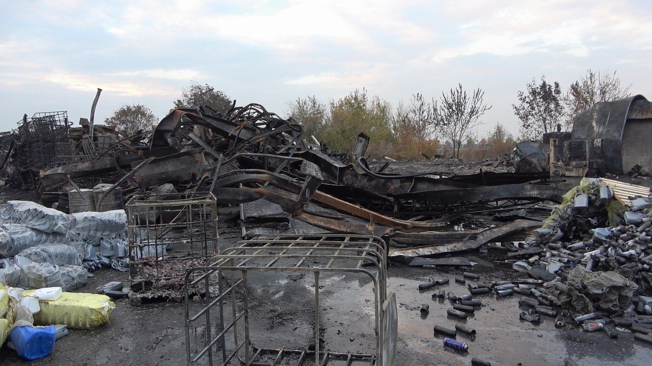 Milyonluk fabrikadan geriye harabe kaldı