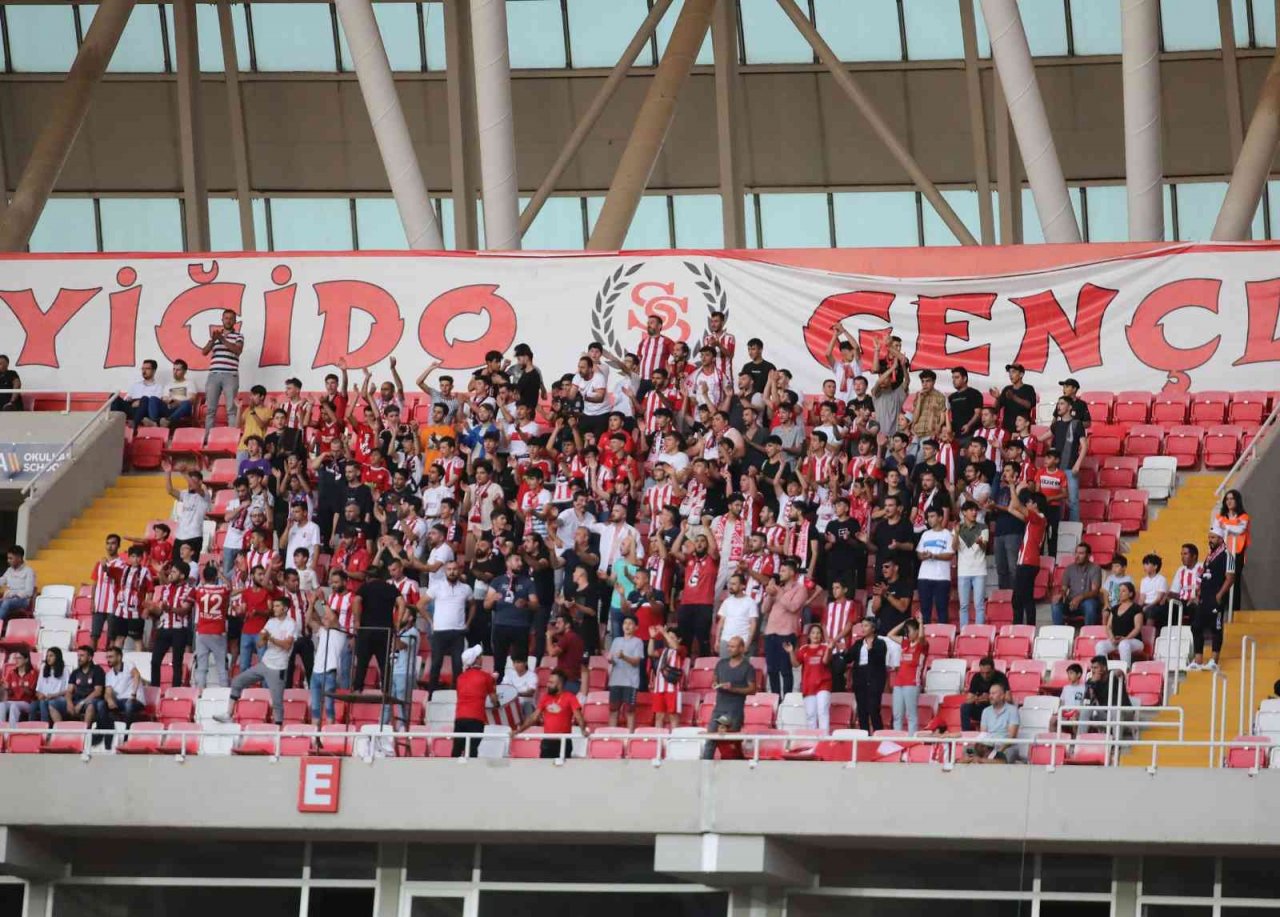 Sivasspor maçlarına taraftar gelmiyor!