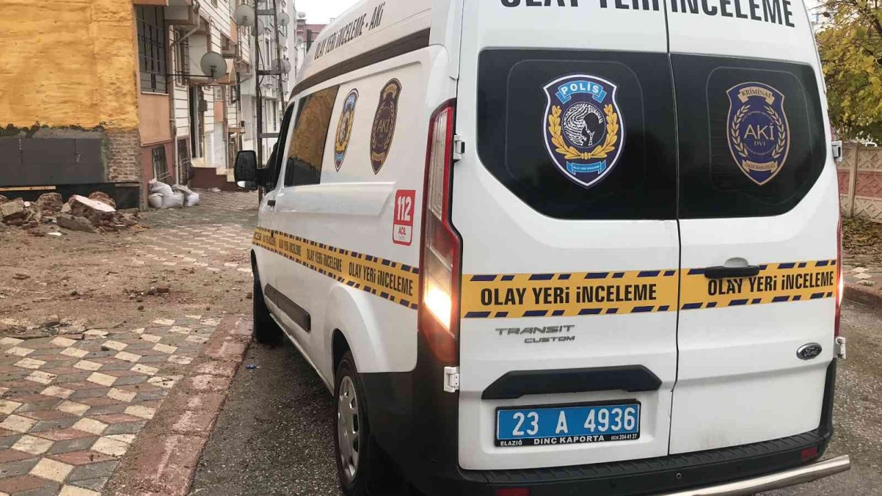Kömürlüğe giren anne kahroldu, oğlunun cansız bedeni ile karşılaştı