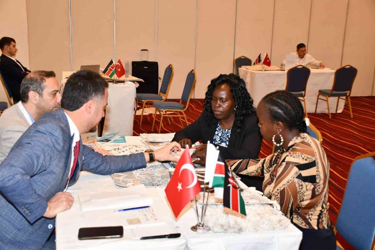 Gaziantep makine halıları Kenya’da görücüye çıktı