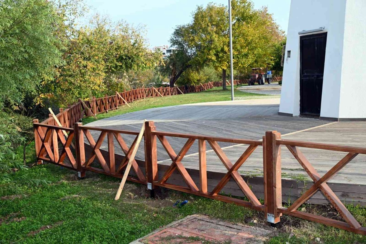 Irmak kenarlarına korkuluklu önlem