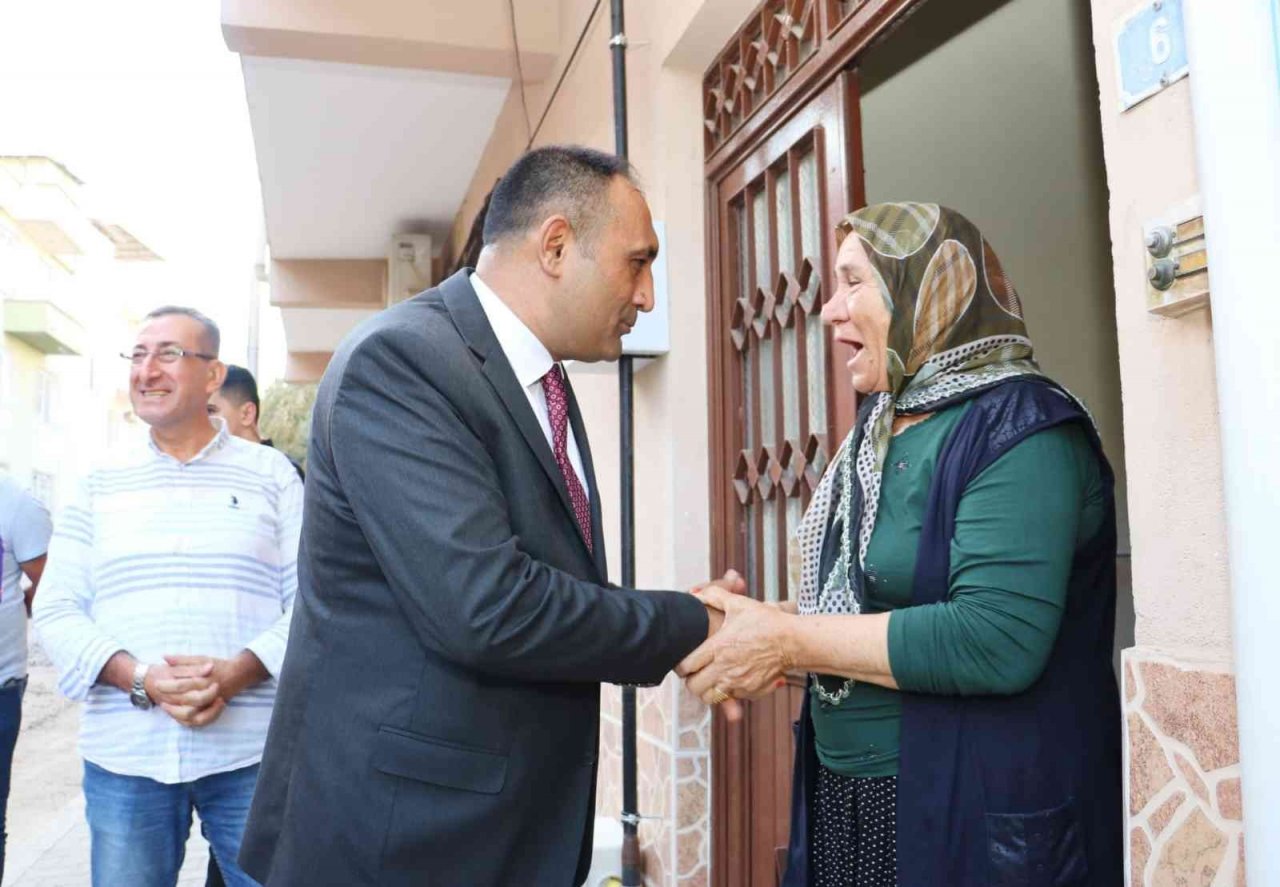 Toroslar’da hasar gören sokaklar yenileniyor