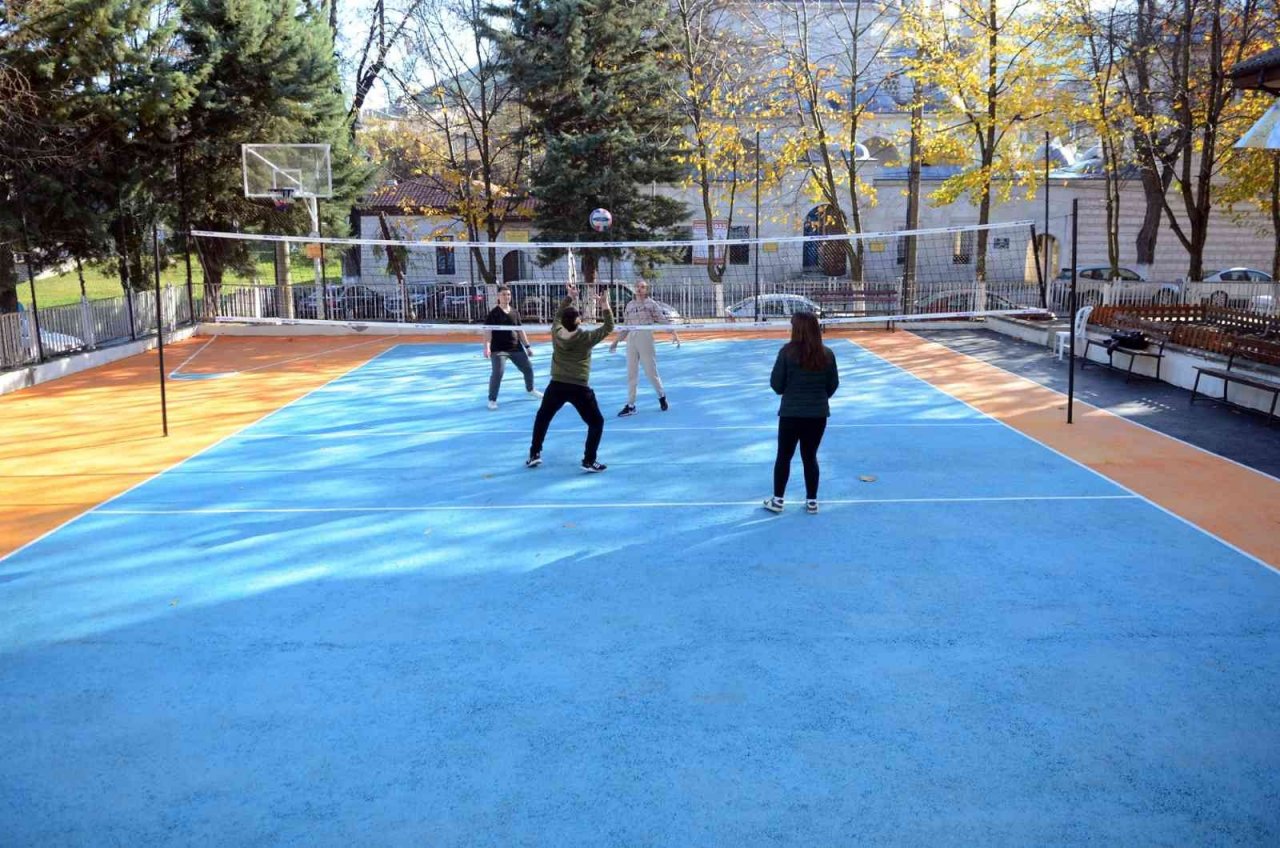 Bulgaristan’daki Osmanlı mektebine Osmangazi hizmeti