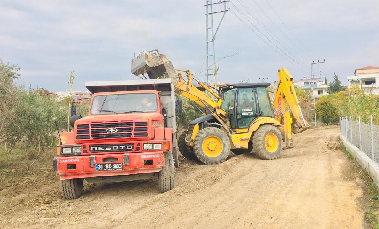 Başkan Eryılmaz; "Samandağ için ilk günkü heyecanla çalışıyoruz"