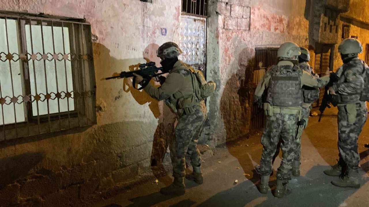 Mersin’de YPG’ye gece operasyonu