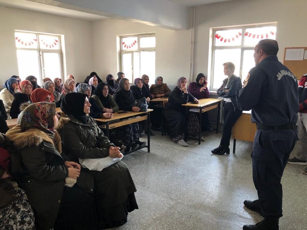 48 anne ve anne adayına narkotik eğitimi