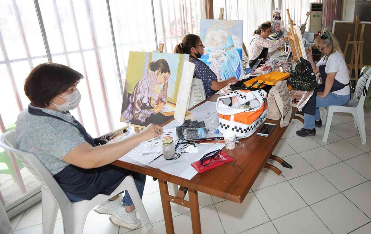 Bayraklı Belediyesinden 51 branşta kurs imkanı