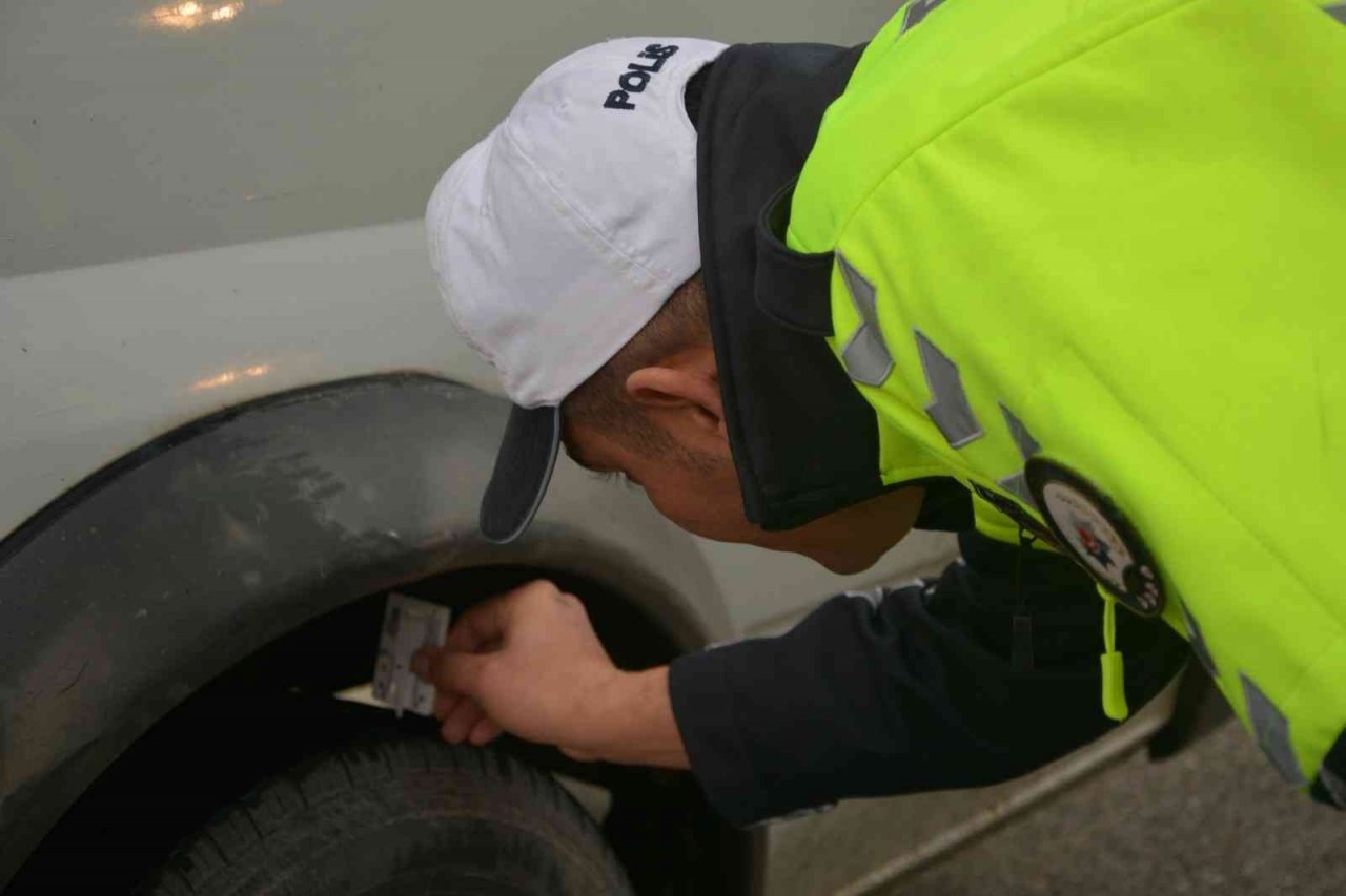Tatvan’da zorunlu kış lastiği denetimi yapıldı