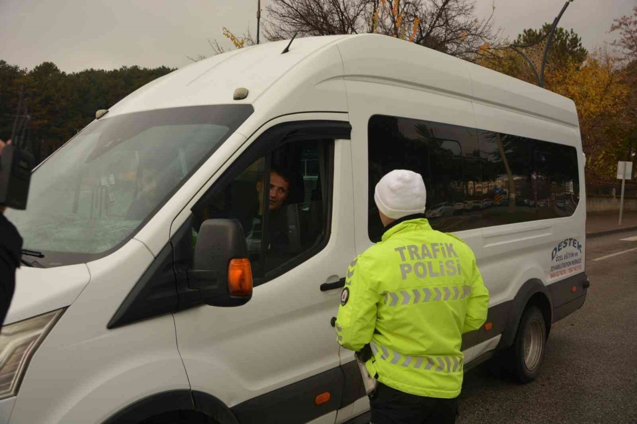 Tatvan’da zorunlu kış lastiği denetimi yapıldı