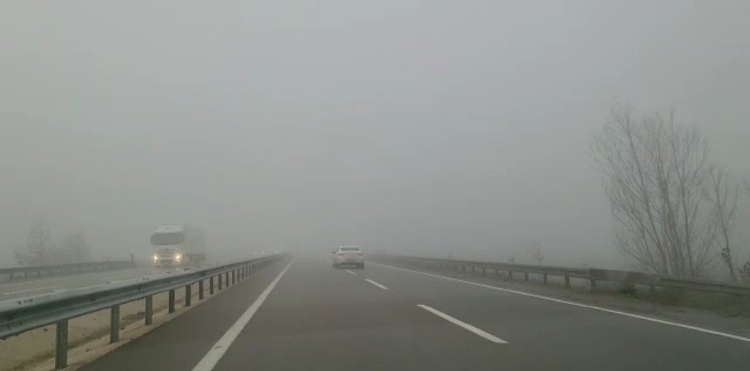 Bursa’da sis etkili oluyor