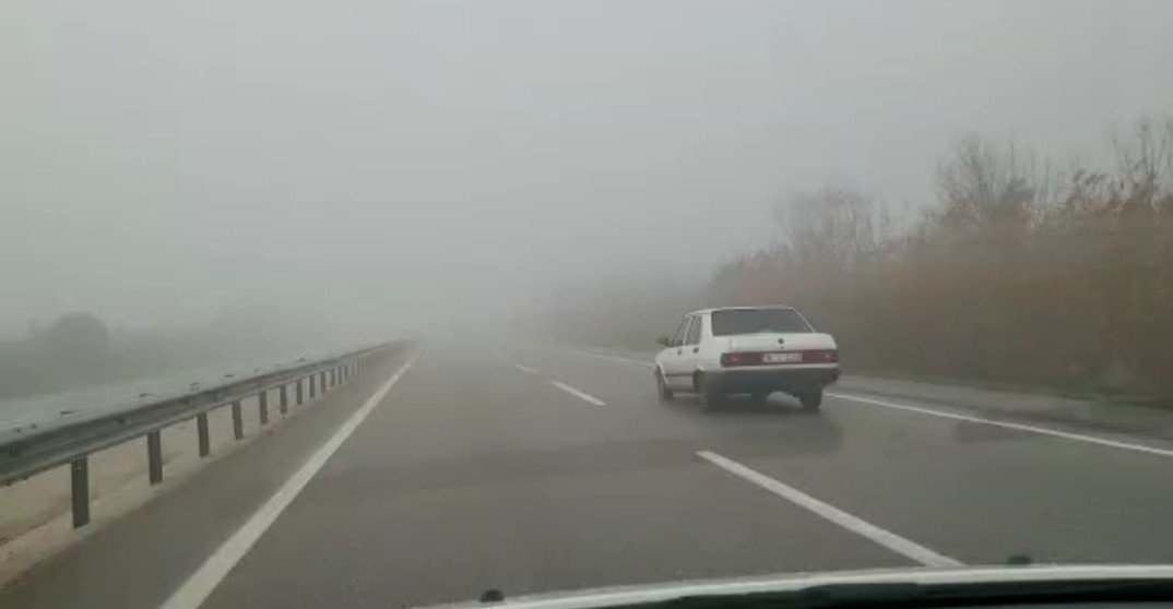 Bursa’da sis etkili oluyor