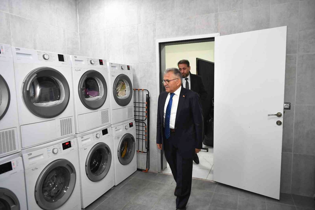 Çamaşır Yıkama Merkezi Takdir Topluyor