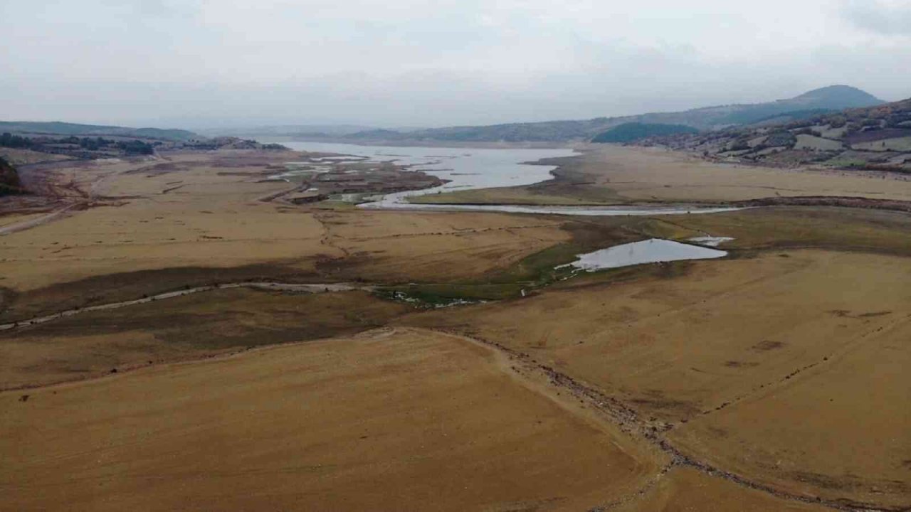 Bayramiç Barajı kuruma noktasına geldi