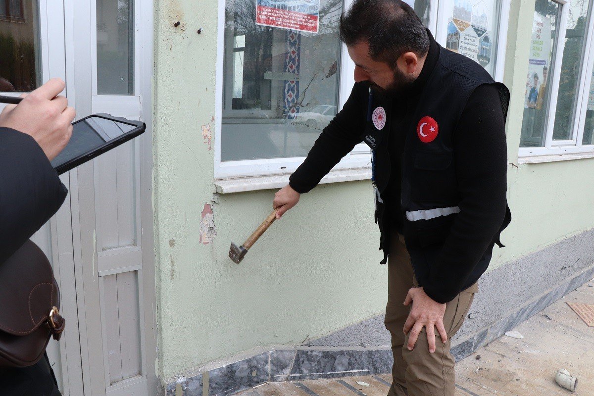 Bine yakın mimar mühendis Düzce’yi tarıyor