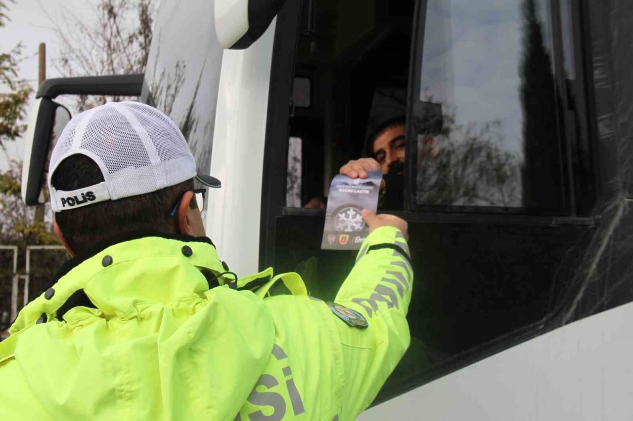 Elazığ’da kış lastiği denetimleri başladı