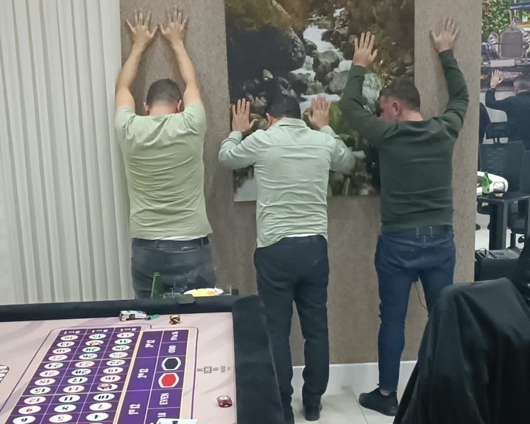 Gaziantep’te villaya kumar baskını: 4 gözaltı