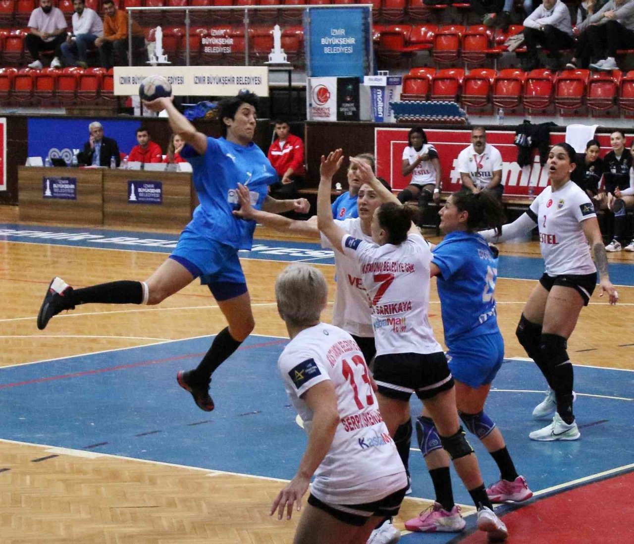 Hentbolda Avrupa zamanı