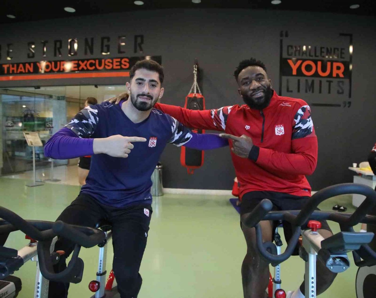 Sivasspor salonda çalıştı