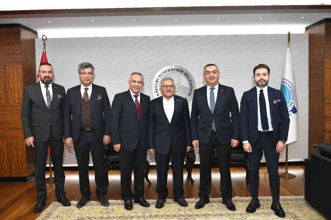 Başkan Büyükkılıç, KAYSO heyetini kabul etti