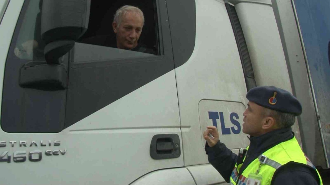 Jandarmadan kış lastiği denetimi