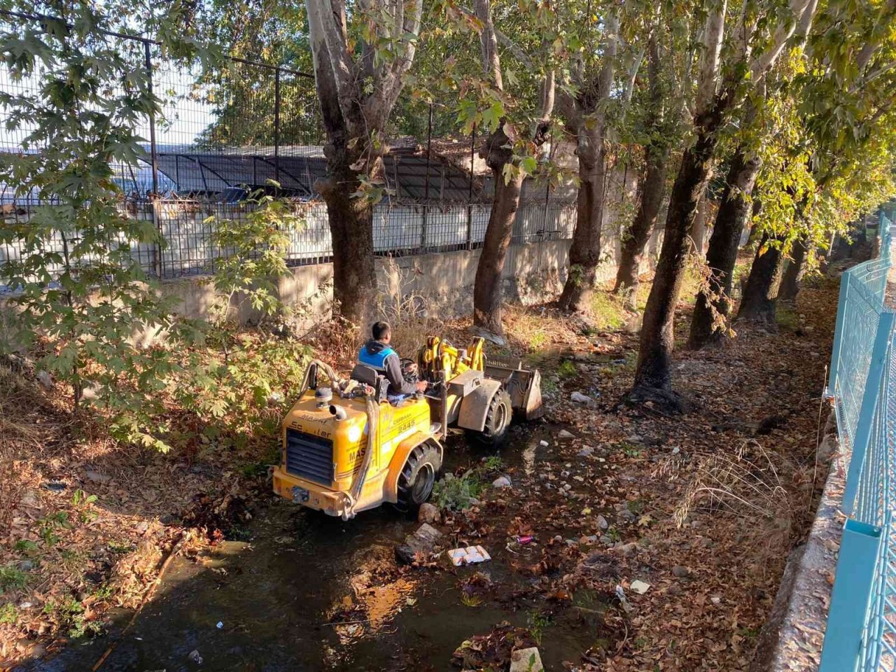 MASKİ: “Dere yataklarını çöplük olarak kullanmayın”