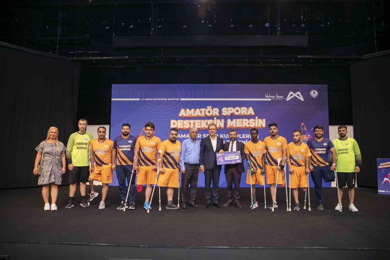 Mersin’de amatör spor kulüplerine 4 milyon 354 bin lira nakdi destek