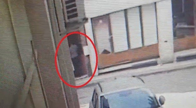 Cezaevinden izinli çıktı, bir günde 10 ayrı evi soydu