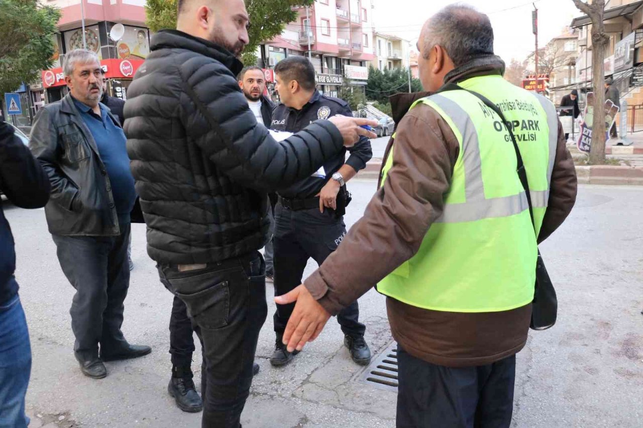 Afyonkarahisar’da bıçaklanan kişi hayatını kaybetti