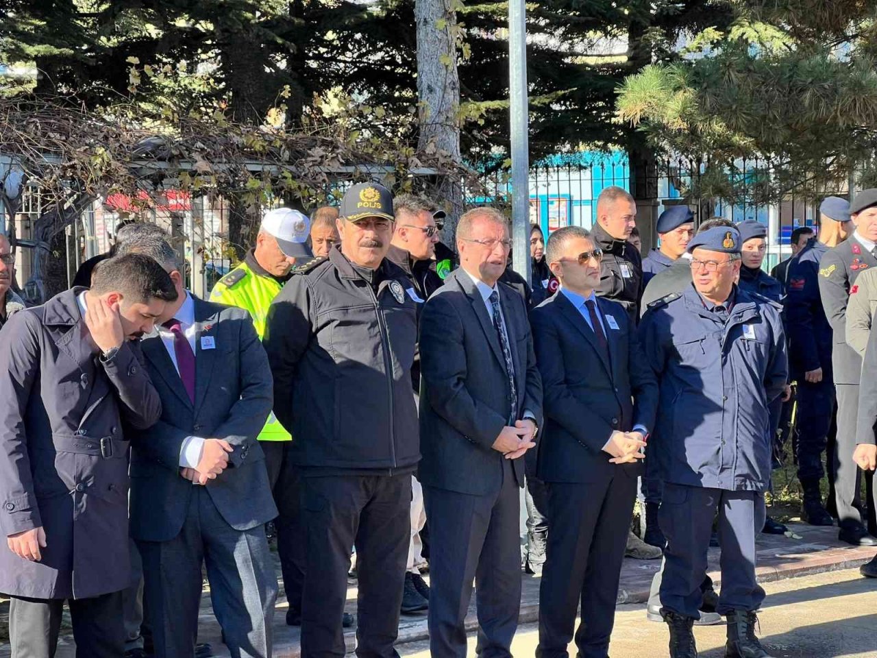 Kalbine yenik düşen polis memuru için tören düzenlendi