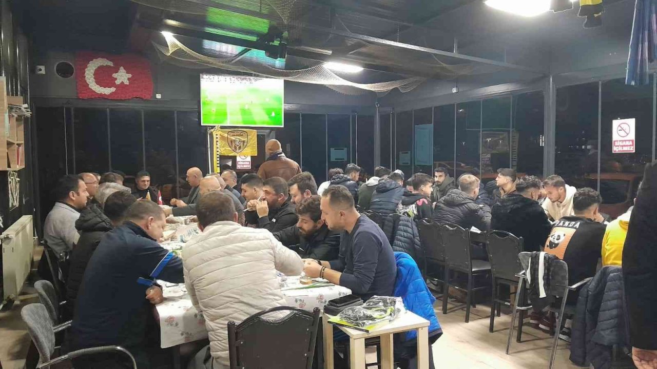 Aliağa FK’ya moral yemeği