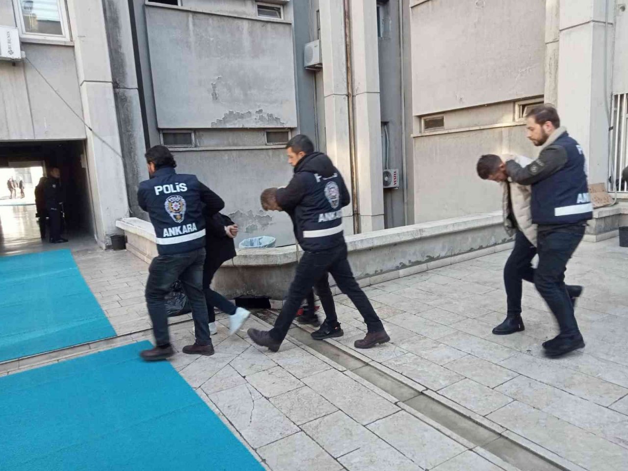 FETÖ ihracı astsubayın fuhuş çetesinin elebaşı olduğu ortaya çıktı