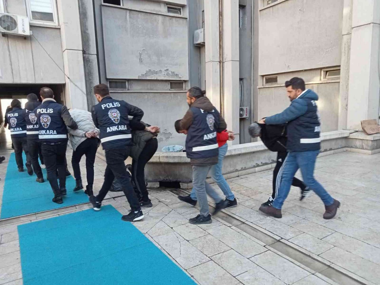 FETÖ ihracı astsubayın fuhuş çetesinin elebaşı olduğu ortaya çıktı