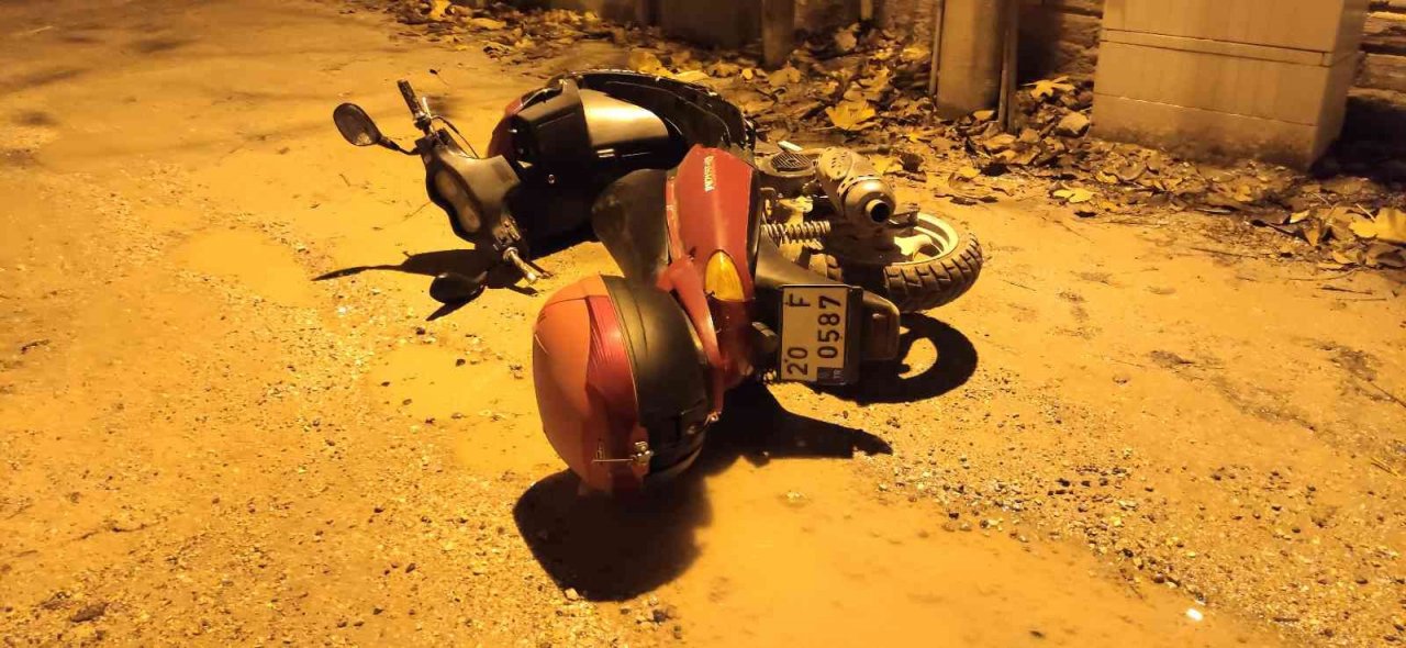 Çaldıkları motoru yolun ortasına bırakıp kaçtılar