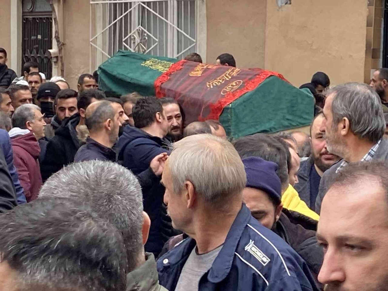 Düşen uçakta hayatını kaybeden Burcu Sağlam son yolculuğuna uğurlandı