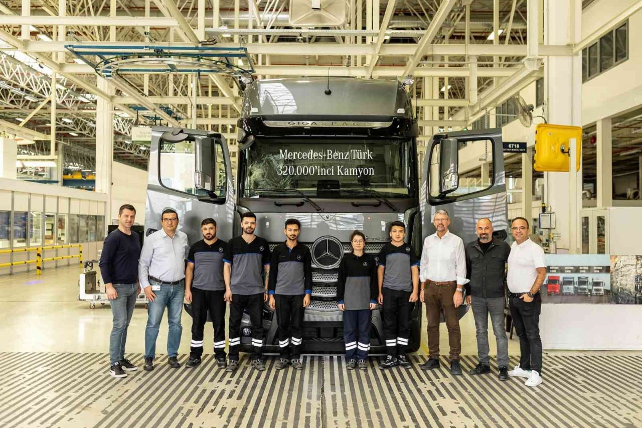 Mercedes-Benz Türk, 320 bininci kamyonunu üretti