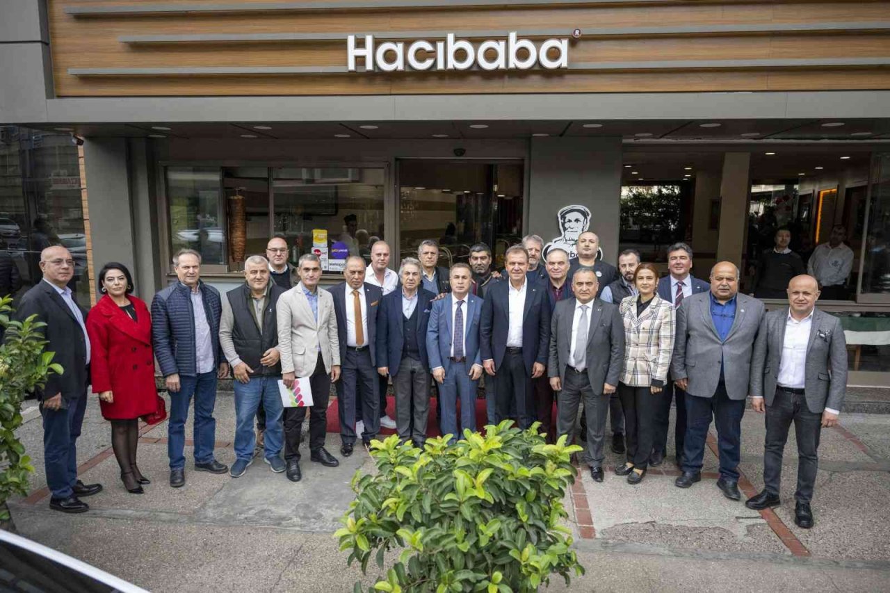Başkan Seçer, esnaflarla bir araya geldi