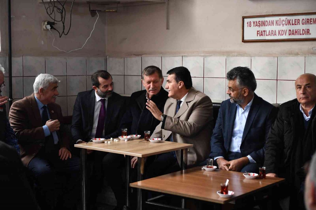 Elmasbahçeler Merkez Camii’ne yeni minare