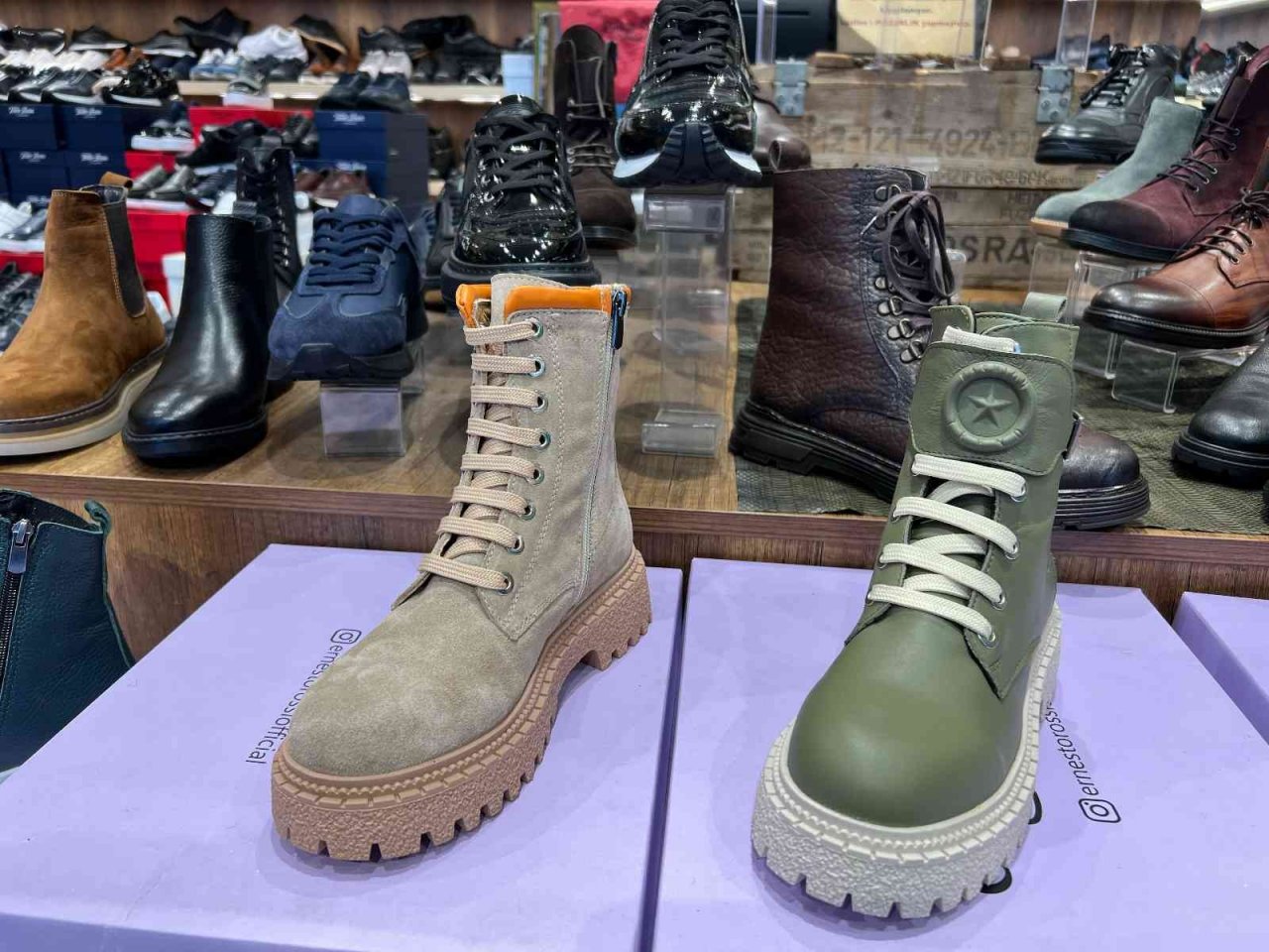 Havalar soğudu, bot ve mont satışları arttı