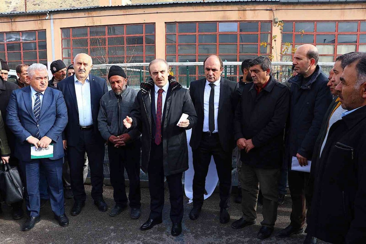 Bayburt’ta çiftçilere ekipman dağıtıldı