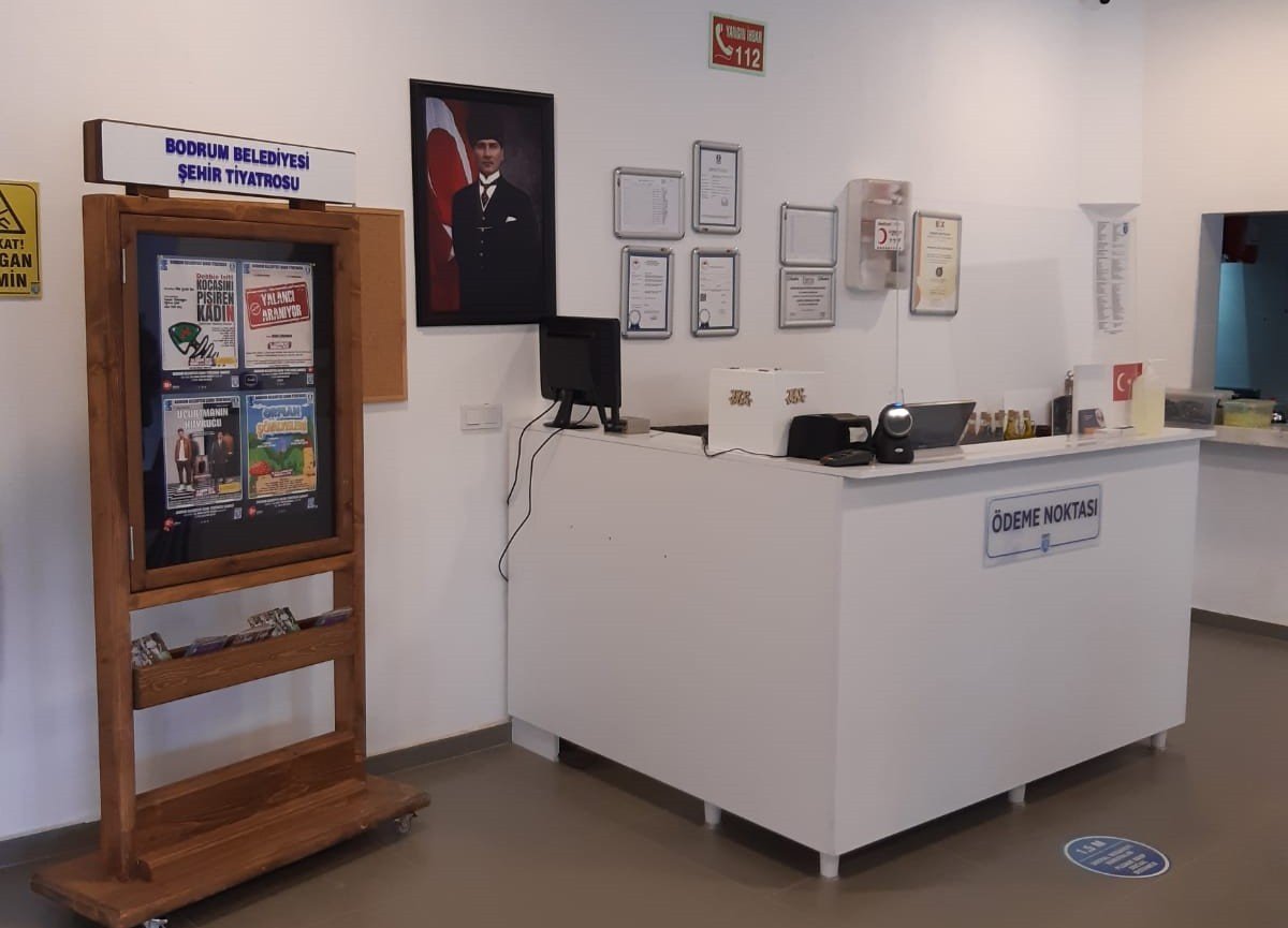 Bodrum Belediyesi kafelerinde sanata yönelik destek sürüyor