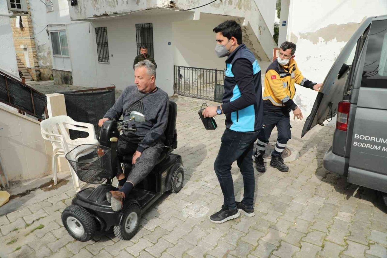 Bodrum Belediyesi verdiği desteklerle hayatları kolaylaştırıyor
