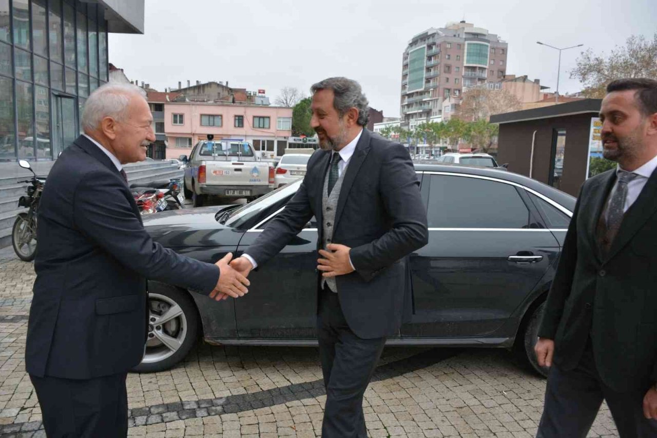 Kocaeli Milletvekili Mehmet Akif Yılmaz, Başkan Yılmaz’ı ziyaret etti