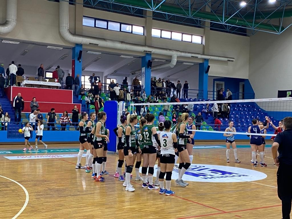 Bodrum’un İncileri, devreyi namağlup bitirdi