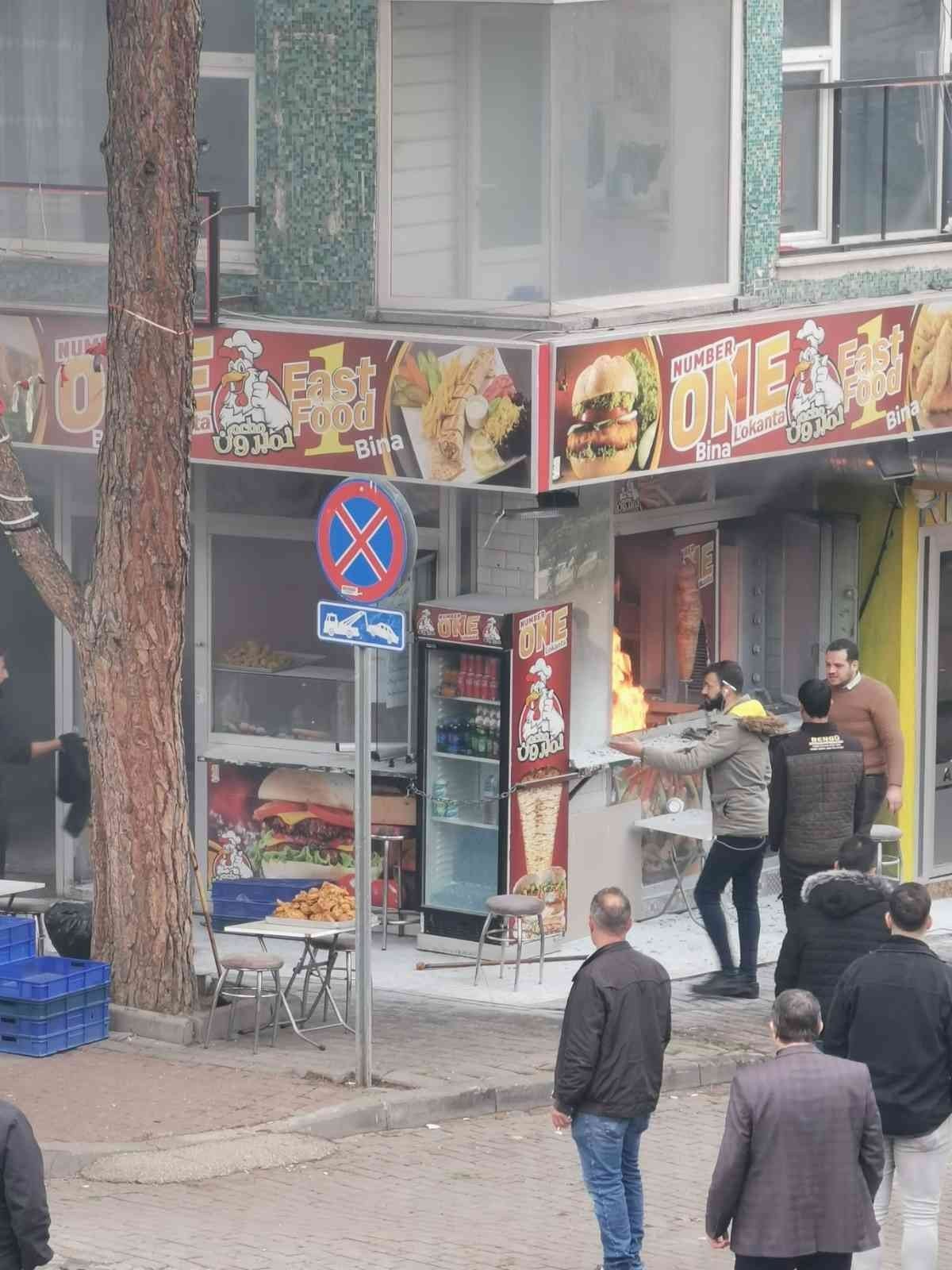 Bursa’da seyir halindeki motosiklet alev topuna döndü