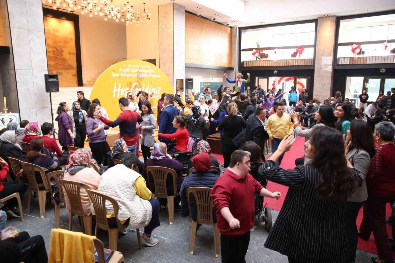 Özel sporculara anlamlı destek