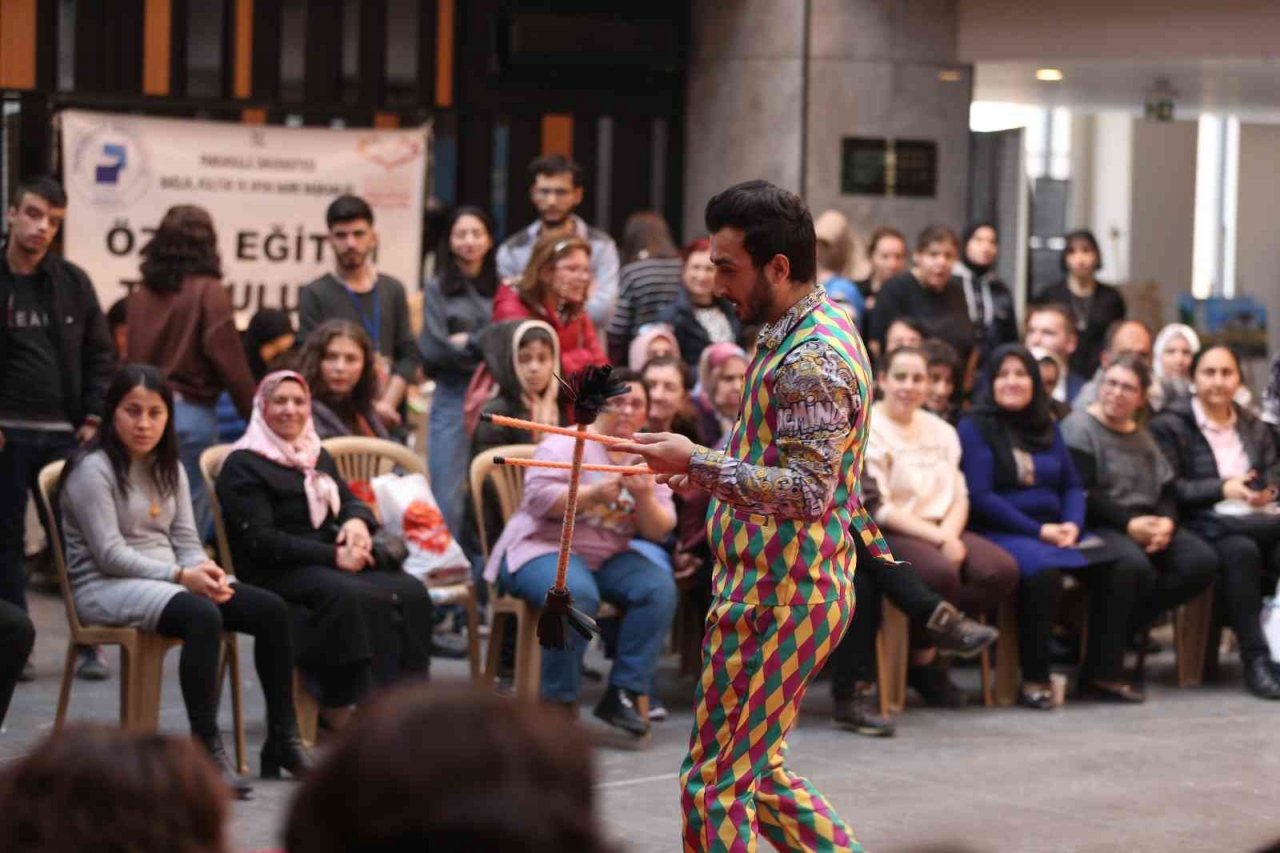 Özel sporculara anlamlı destek